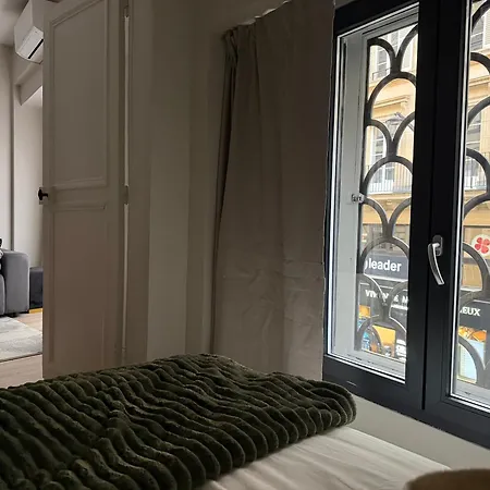 Avec Cosy Et Canape Convertible Apartment Paris